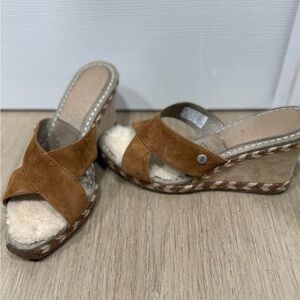 UGG Margot Suede Brown Wedge Sandals sz7